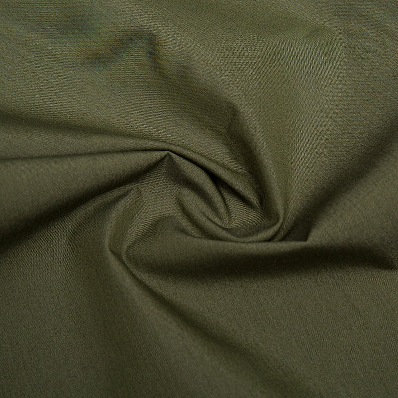 Conas a dhéantar fabraic uiscedhíonach?