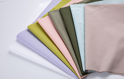 Dul Chun Cinn sa Tionscal Fabraic Forbairt Feidhmiúil Teicstíle